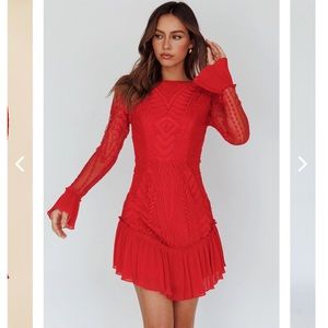 SELFIE LESLIE
DREAMY MINI DRESS RED brand new!